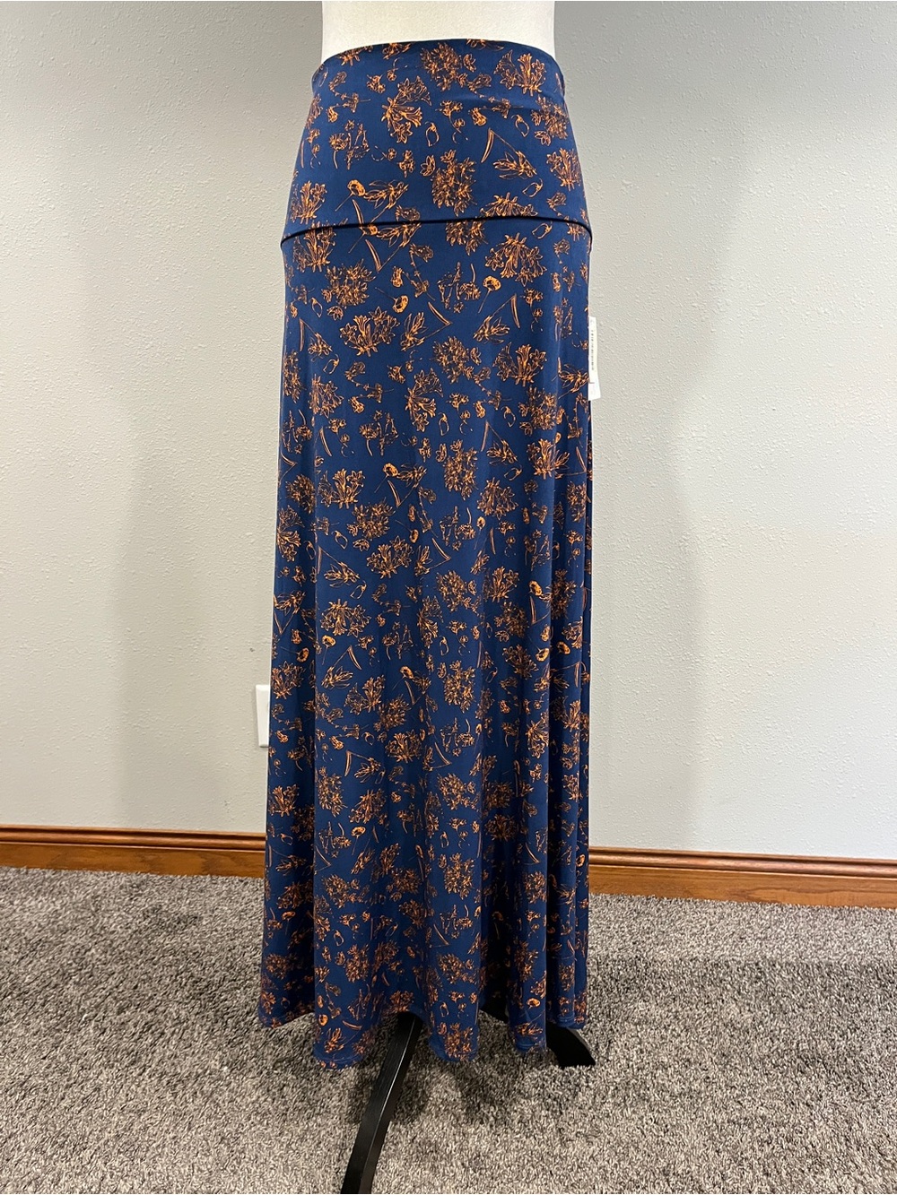 NWT LuLaRoe Navy Blue Floral Maxi Skirt size 3XL